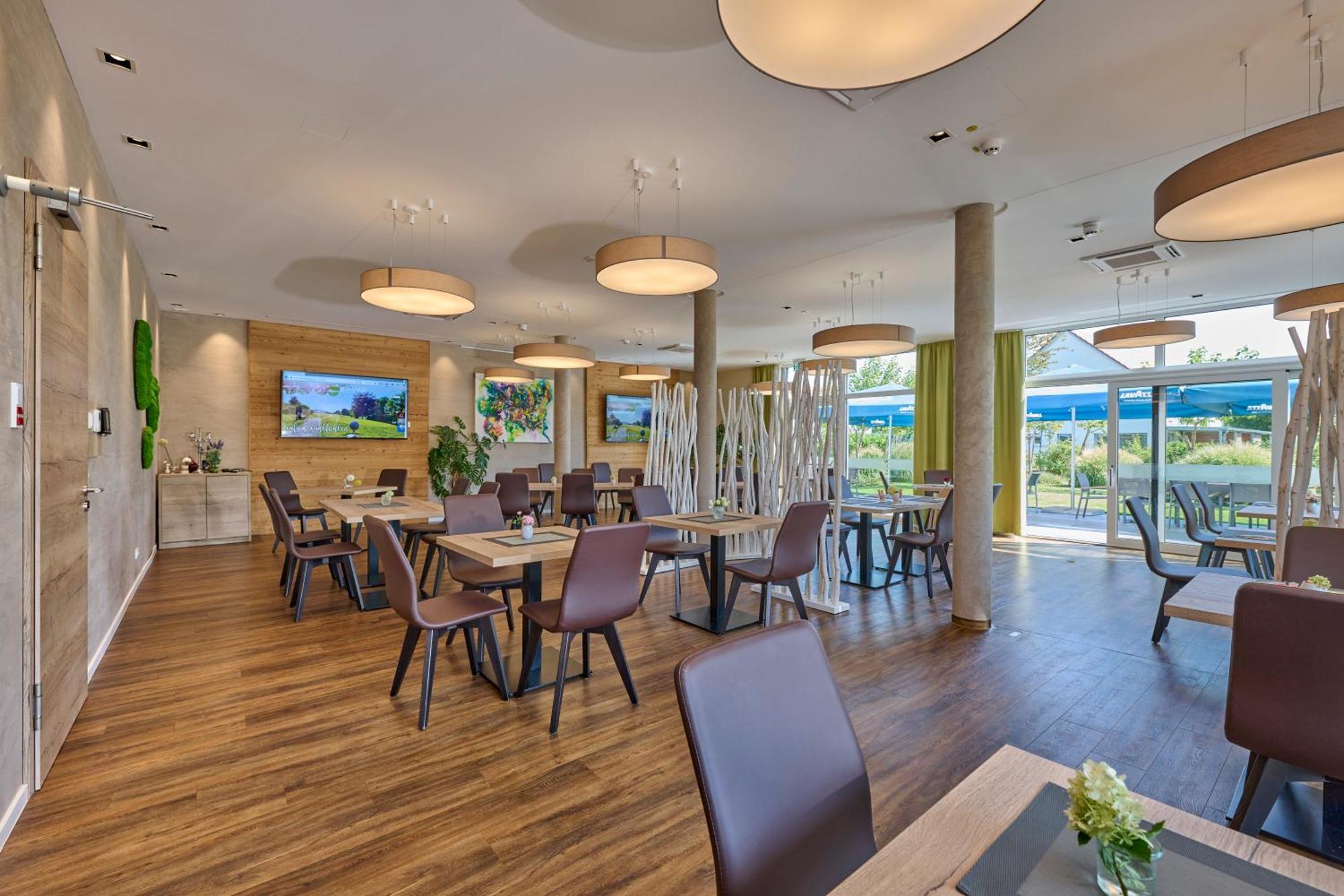 Bachhof Resort Hotel Kirchroth Exteriör bild